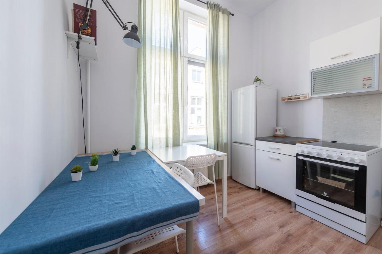 Luxury Location-bright&parking